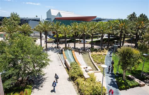 smc college|Santa Monica College .